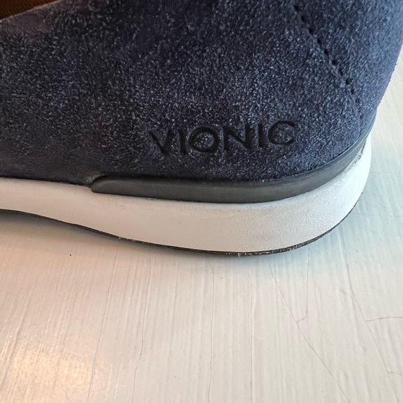 Vionic Cameo Slip On Walking Sneaker Women's 9 - Picture 9 of 9